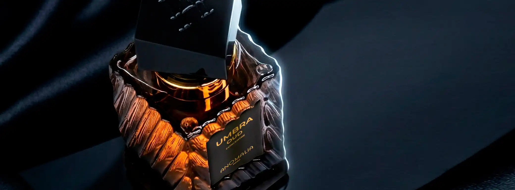 Anomalia Paris dévoile Umbra Oud : une nouvelle ère pour la maison