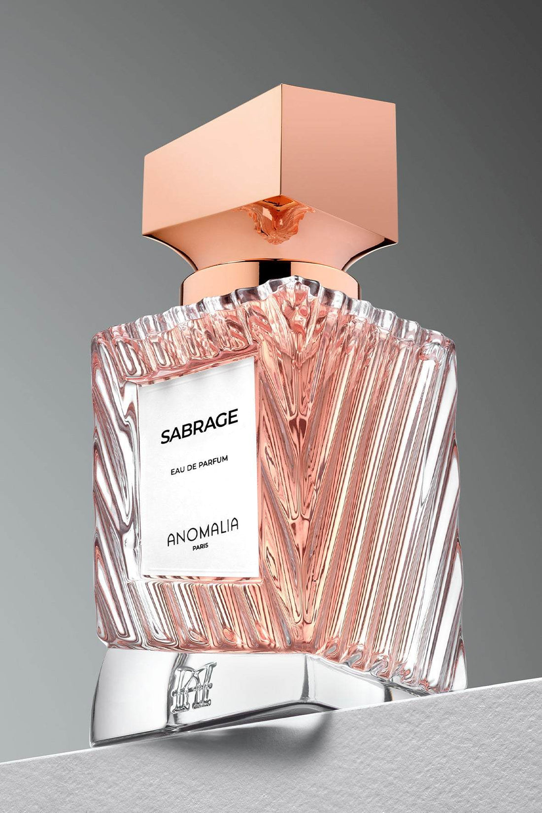 Sabrage - un parfum emblématique et raffiné signé Anomalia Paris